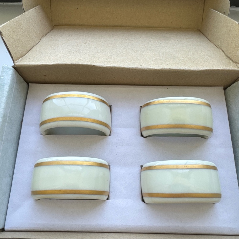 Gotham Elegant Gold and Cream Napkin Rings